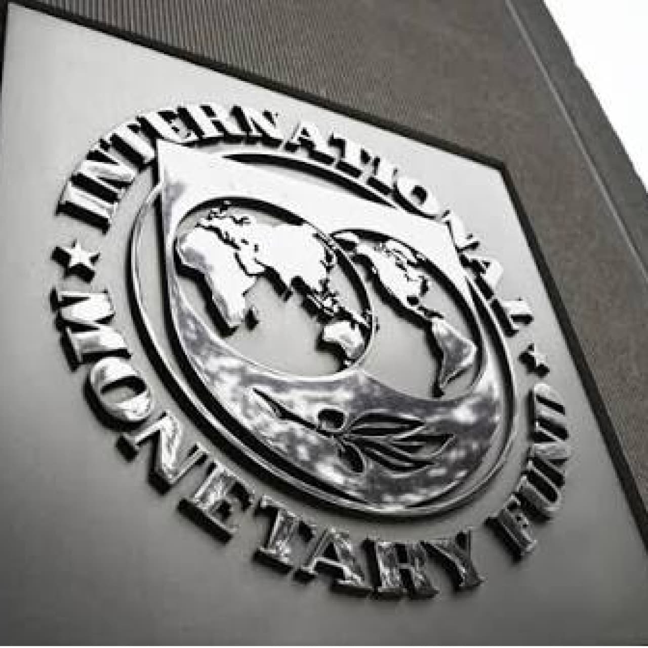 IMF küresel büyüme tahminini düşürdü