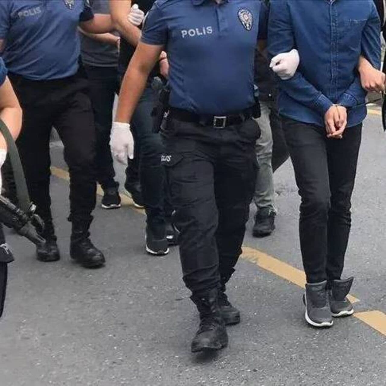 'Reşo Ağa' ve 15 kişi gözaltına alındı