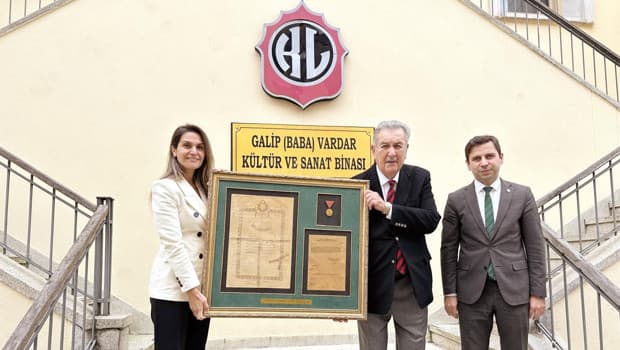 Kabataş’ın İstiklal Madalyalı öğretmeni Galip Baba’nın mirası emin ellerde