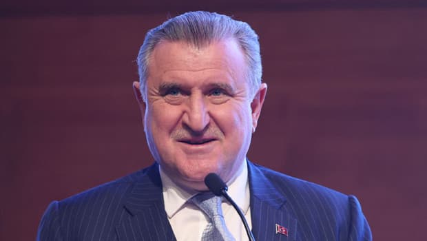 Bakan Bak: 2030’a kadar 100 bin yapay zeka girişimcisi yetiştireceğiz
