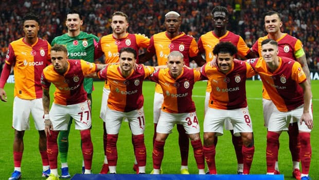 Galatasaray’ın tarihi Juventus zaferi İtalya’da yankı buldu! Yorumcular Cimbom’un yıldızına mest oldu: Tam bir öfke patlaması!