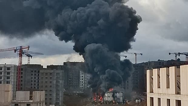 Son dakika... Tuzla'da işçilerin kaldığı konteynerlerinde yangın