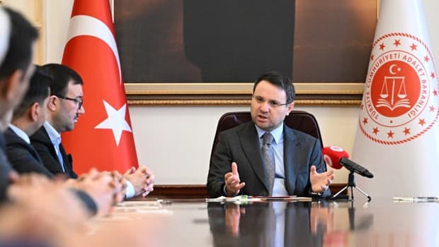 Bakan Gürlek: Çocuk kavramını tartışmaya açmamız lazım