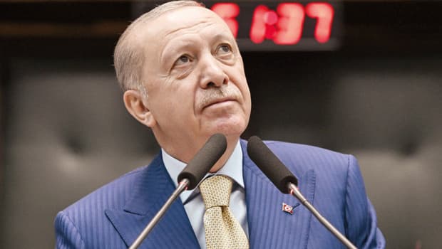 Erdoğan’dan ‘Laiklik Bildirisi’ne tepki: Noel süslemesinden rahatsız olmazlar