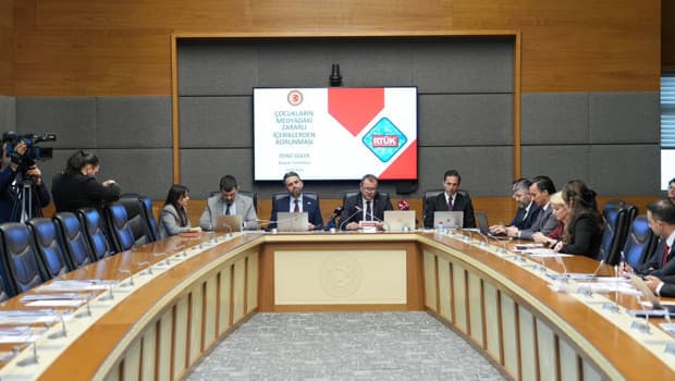 RTÜK Başkan Yardımcısı Güler: Gençlerin yüzde 88'i sosyal medyada yaş sınırlaması olması gerektiğini söylüyor