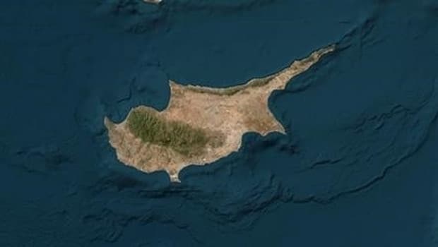 İngiltere, Kıbrıs Adası çevresine savaş gemisi konuşlandıracak