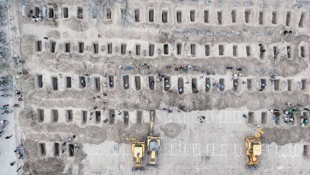 İran saldırılarda ölen evlatlarına ağlıyor… Aynı Gazze gibi 165 çocuk mezarı