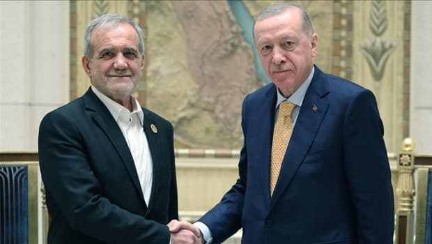 Son dakika... Cumhurbaşkanı Erdoğan, Pezeşkiyan ile görüştü