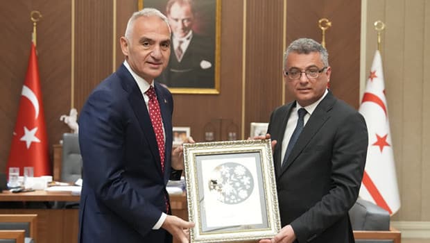 Türkiye–KKTC kardeşliği Lefkoşa’da aynı sofrada buluştu