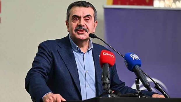 Bakan Tekin'den Özgür Özel'e cevap