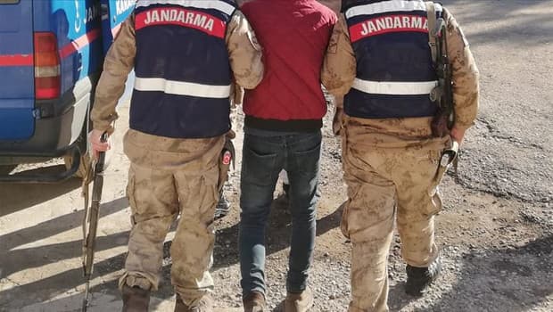 Jandarmadan 8 ilde 10 suç örgütüne operasyon: 34 şüpheli tutuklandı