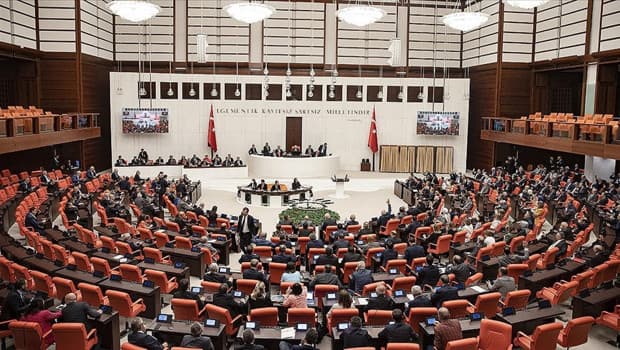 TBMM'de kabul edildi... Kıymetli taşlardan elde edilen ÖTV oranı yüzde 20 olacak