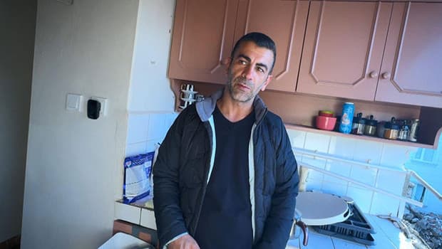 İstanbul'da daire sahibine büyük şok: Üst kata vurduğu gibi hepsi aşağı indi