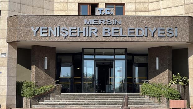 Son dakika... Mersin'in Yenişehir Belediyesi'ne yolsuzluk operasyonu: 30 gözaltı kararı