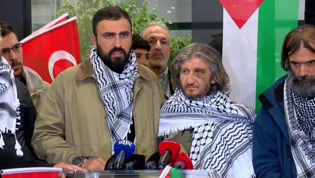 Sumud Filosu'ndaki aktivistlerden Hüseyin Oral, İstanbul'a geldi