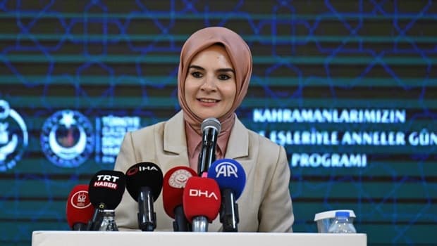 Aile ve Sosyal Hizmetler Bakanı Göktaş, canlı yayında soruları yanıtladı