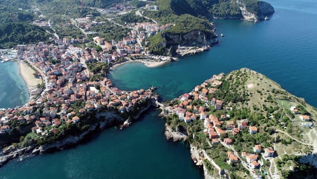 6 bin 600 nüfuslu turistik ilçeye bayram tatilinde 500 bin turist gelmesi bekleniyor