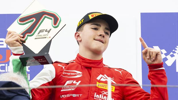 Formula pilotu Alp Aksoy: Hedefim her zaman birincilik