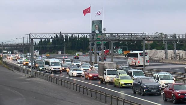 İstanbul'da bayram tatili hareketliliği trafiğe yansıdı