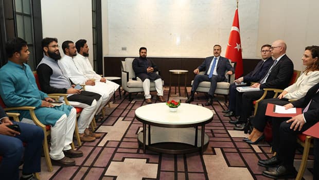 Dışişleri Bakanı Hakan Fidan'dan Bangladeş ile dostluk mesajı