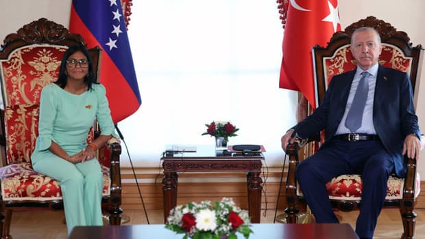 Cumhurbaşkanı Erdoğan'dan Venezuela ile yeni hamle... Ticaret hedefi 3 milyar dolar