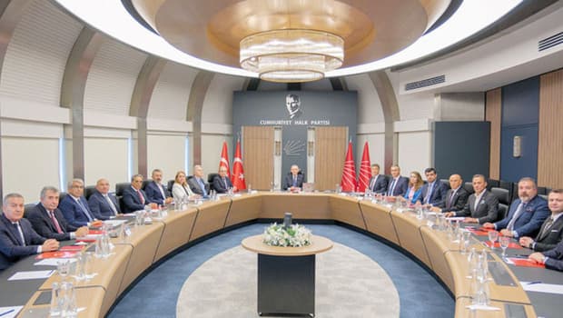 CHP MYK’dan iki başkana ihraç talebi