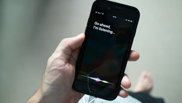 Apple, Siri'yi iOS 27 için 'tamamen yıkıp baştan inşa etti'