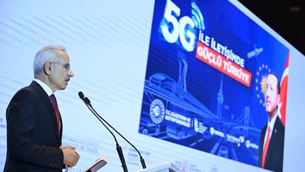 Bakan Uraloğlu, İnşaat Zirvesi 2026’da konuştu: Türkiye, Dünya’nın en güçlü dijital altyapı merkezlerinden olacak