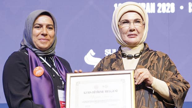 Emine Erdoğan: 32 atölyede kadınlarımız meslek ediniyor