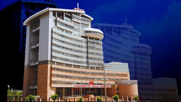 CHP'de deprem: Antalya İl Başkanı ve Kayseri İl Başkanı görevden alındı
