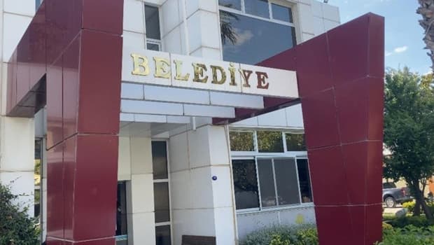 Seferihisar Belediyesi'ne 3. dalga operasyon! Seferihisar ve Balçova Belediye başkanları gözaltına alındı