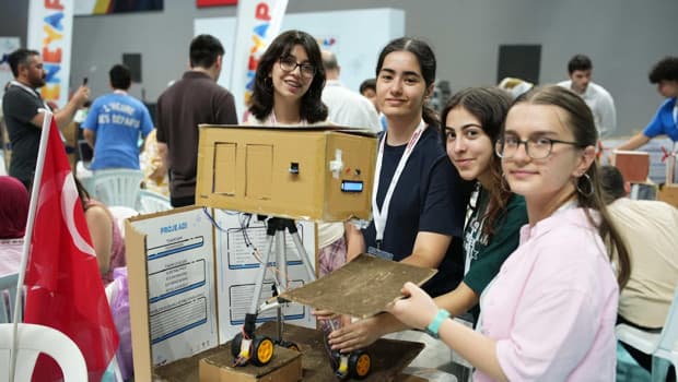 Milli Teknoloji Hamlesi'nin genç temsilcileri uzay yaşamını tasarlıyor