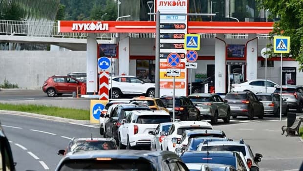 Ukrayna’dan Rusya’ya akaryakıt darbesi