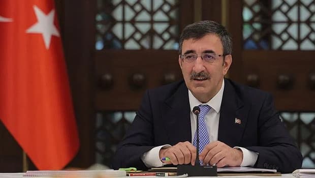 Cumhurbaşkanı Yardımcısı Yılmaz Hamaney'in cenaze töreni için Tahran'da