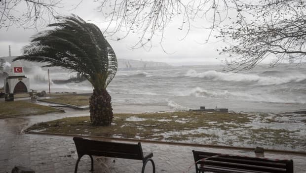 Meteoroloji’den 5 il için bir uyarı daha! Fırtına, sel ve doluya dikkat
