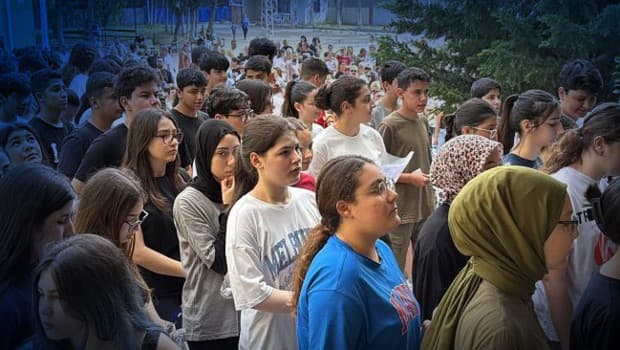 LGS Türkiye birincileri belli oldu: Bir ilimizden 3 öğrenci tam puan aldı