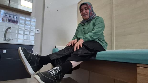 51 yaşında ilk kez ayakkabı giyebildi: 'Dünyalar benim oldu'