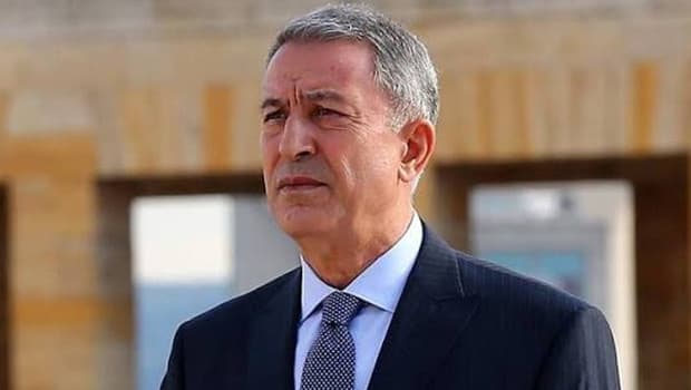 Hulusi Akar, 15 Temmuz darbe girişiminin Cumhurbaşkanı Erdoğan'ın liderliğinde bozguna uğratıldığını söyledi
