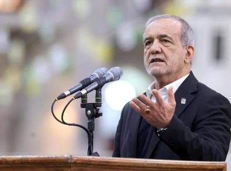 İran Cumhurbaşkanı: Müzakereler Devrim Lideri’nin onayıyla yürütülmekte