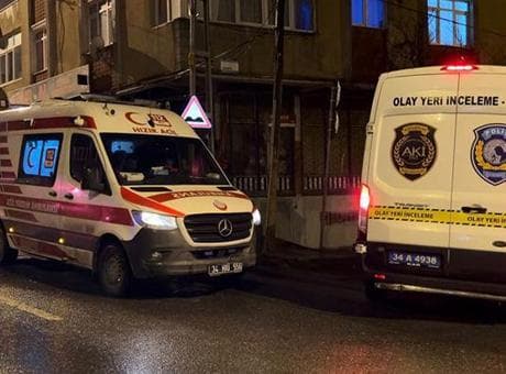 Arnavutköy'de dehşet gecesi! Çocuklarının önünde eşini defalarca bıçakladı