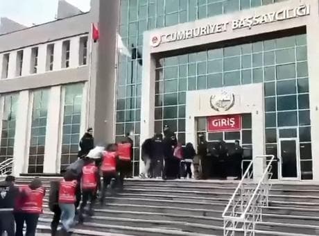 10 ilde dolandırıcılık operasyonu: 67 tutuklama
