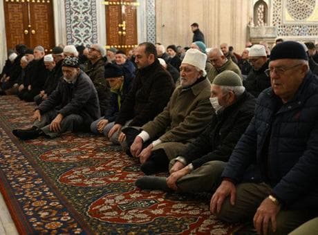 Selimiye ramazan’a hazır! 4 yıllık restorasyonun ardından ilk namazda saflar taştı