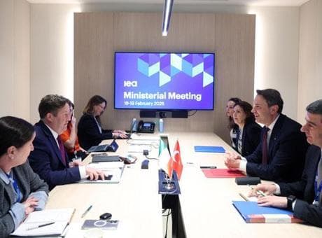 Bakan Bayraktar, İrlanda Enerji Bakanı O’Brien ile görüştü