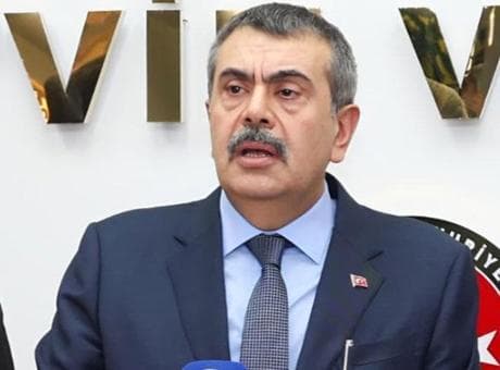 Bakan Tekin: 168 kişinin imzaladığı metinle ilgili suç duyurusunda bulunacağız