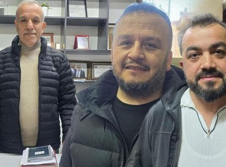 Kentte herkes 7 bakkal ve 1 fırının borcunu ödeyen gizemli hayırseverin peşinde! 'Defteri kapattı, gitti'