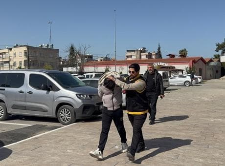 'Yol verme' kavgası can aldı! 18 yaşındaki genç göğsünden bıçaklandı