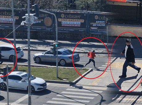 Diyarbakır'da adliye yakınında dehşet anları! Silahla kovaladı, kurşun yağdırdı