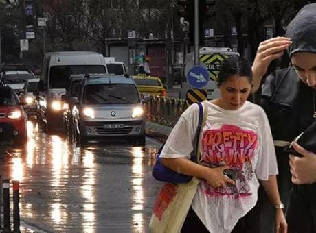 Meteoroloji uyarmıştı! İstanbul'da sağanak etkili oldu