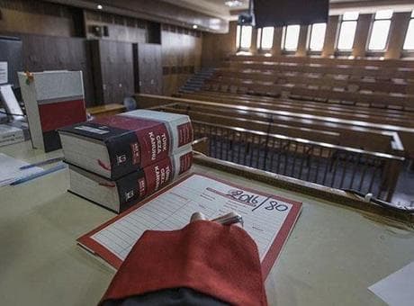 Çocuk psikiyatristine 25 yıl hapis! Gerçeğe aykırı istismar raporu ve uyuşturucu suçlamaları