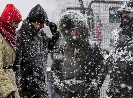 Son dakika... Meteoroloji saat verip uyardı! İstanbul dahil: Bugün 15 ilçede kar alarmı